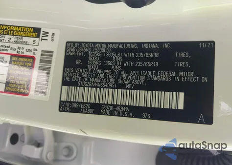 2022 Toyota Highlander Xle z USA, uszkodzony, nr VIN 5TDGZRAH4NS540954